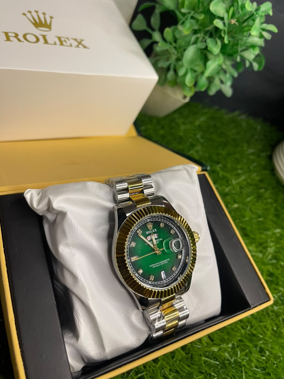 ROLEX Green Dial Men’s Watch – Gold & Silver Luxury Quartz